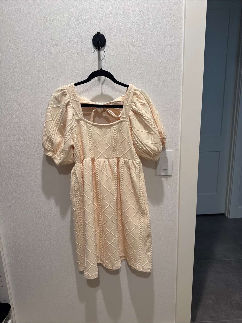 Listicle Cream Puff-Sleeve Knit Mini Dress